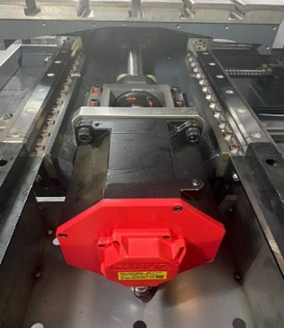 Вертикальный обрабатывающий центр KVL 1361A (VMC 1160B), 3-оси (BT-40,CTS20bar)