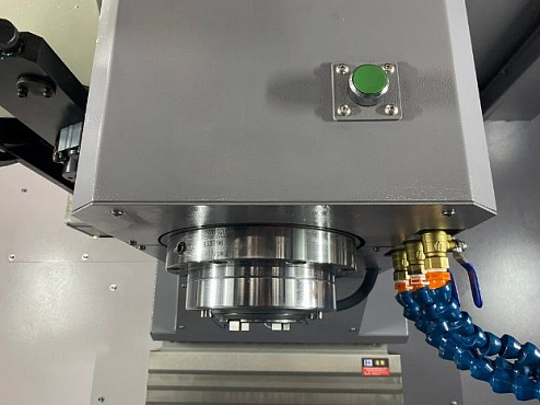 Вертикальный обрабатывающий центр KVL 1260A (VMC1060B)