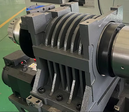 Токарный станок с наклонной станиной KMT KTH 60/600