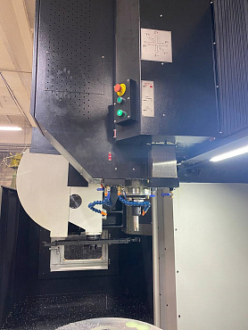 Портальный фрезерный центр KPM 1020