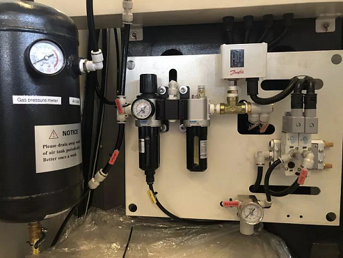 Фрезерный обрабатывающий центр 3-осевой KMT KVL850B (SED 855) HCNC