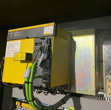 Вертикальный обрабатывающий центр KVL 1260A (VMC1060B)  3+2