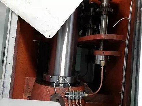 Токарный станок с ЧПУ KE36/1000 Fanuc (гидравлика)