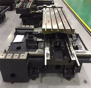 Вертикальный обрабатывающий центр KVL1050 (VM1050SL), 4 оси